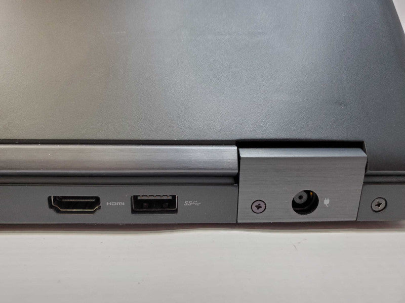 Dell Precision 3520 15.6\\" i7-7820HQ@2.9GHz 8GB DDR3 256GB SSD Quadro M620 2GB (