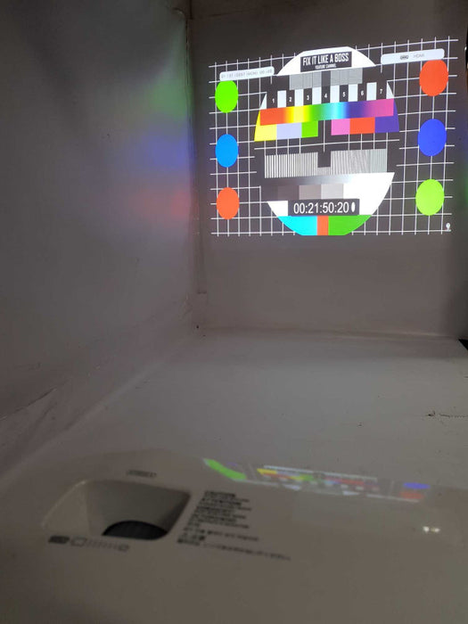 NEC NP905 LCD projector - 1040 lamp hours - No Remote #