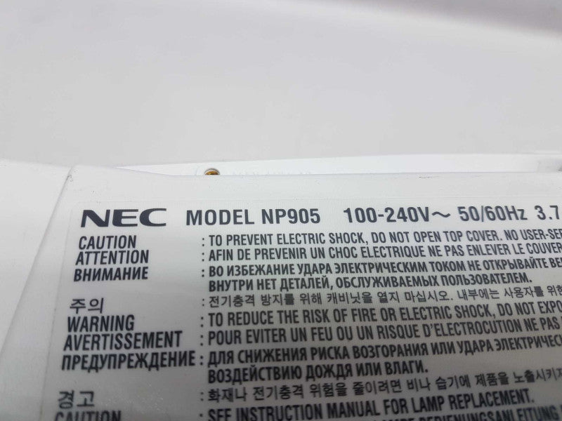 NEC NP905 LCD projector - 1040 lamp hours - No Remote #