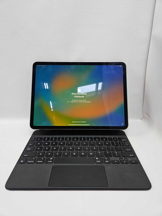 iPad Pro 11\\" (Wi-Fi Only - 2nd Gen) **READ** )