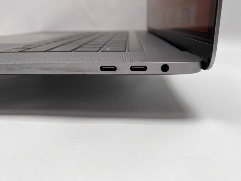 2017 MacBook Pro 15-inch TouchBar with i7 CPU 16GB RAM & 1TB Storage  -