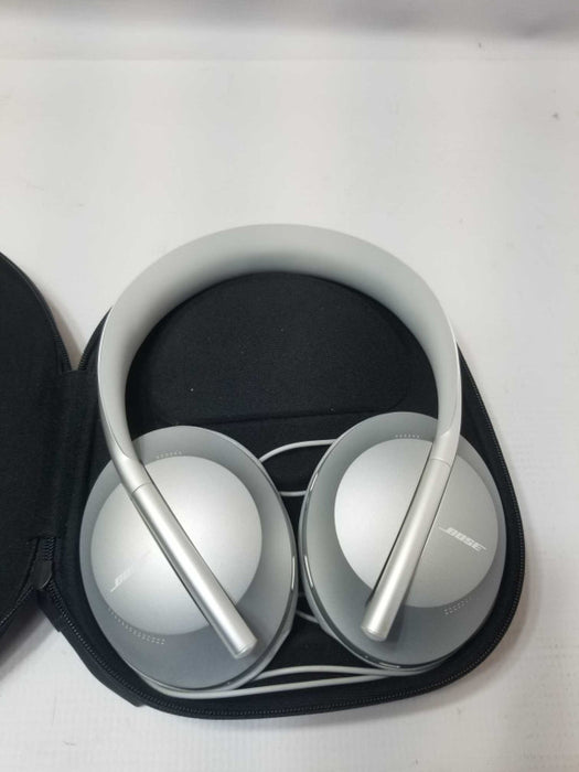 Bose Wireless Noise Cancelling Headphones 700 Luxe Silver _