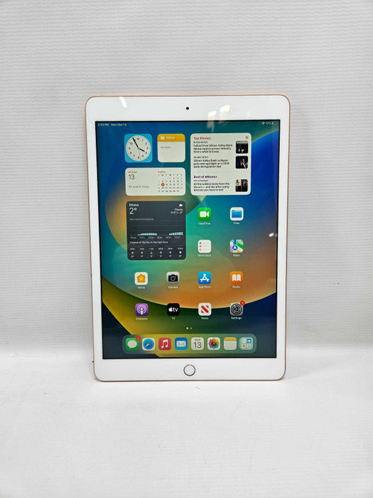 Apple iPad 8th Gen A2270, 128GB, Wi-Fi Only, 10.2\\" Gold )