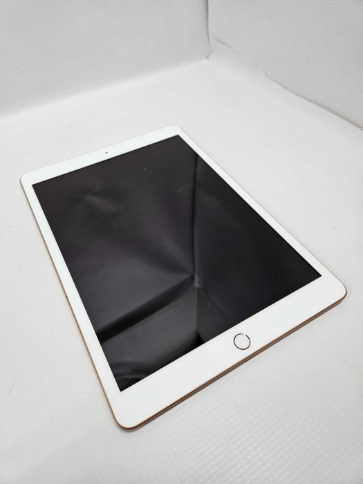Apple iPad 8th Gen A2270, 128GB, Wi-Fi Only, 10.2\\" Gold )