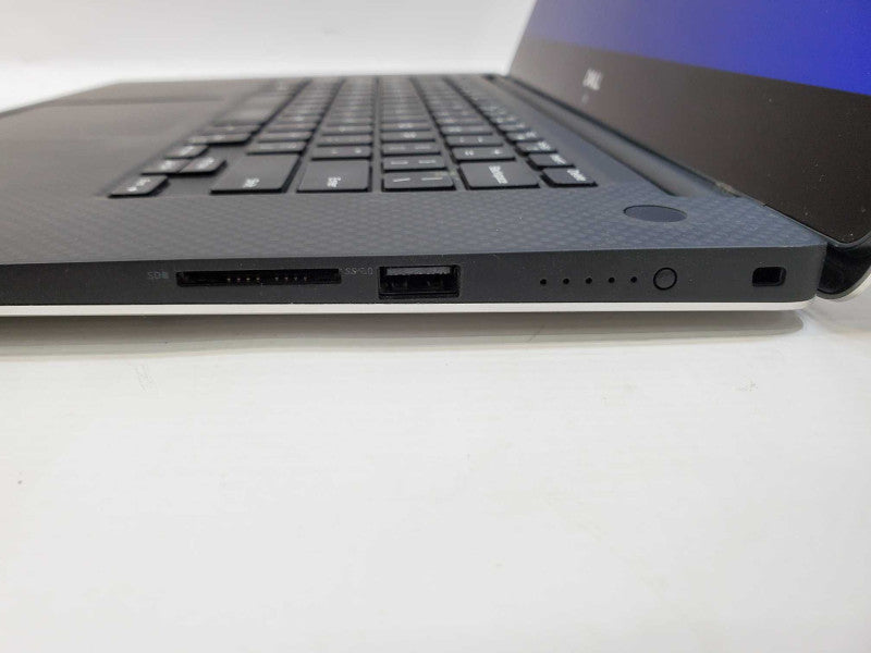Dell XPS 15 9570 Core i9-8950HK @ 2.9GHz 16GB RAM 1TB NVMe GTX 1050TI 4GB (