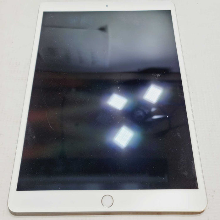 Apple iPad Air 3rd Generation Tablet, A2152, 64GB, WiFi, Silver =