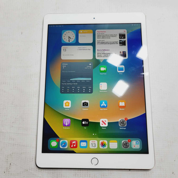 Apple iPad 7th Gen 128GB A2197 Silver Tablet =