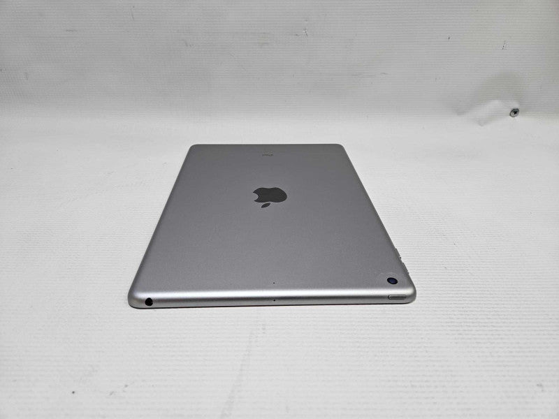 Apple iPad 6th Generation 128 GB (2018) 9.7\\" iPad 6  )
