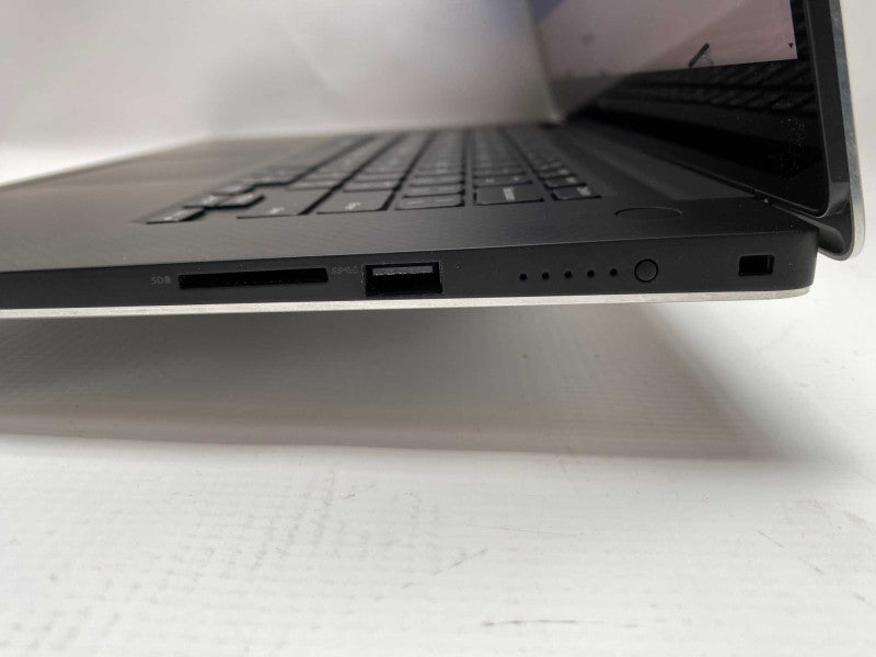DELL XPS 15 9570 with i9-8950HK CPU 32GB RAM & 2TB NVMe Storage  Q-