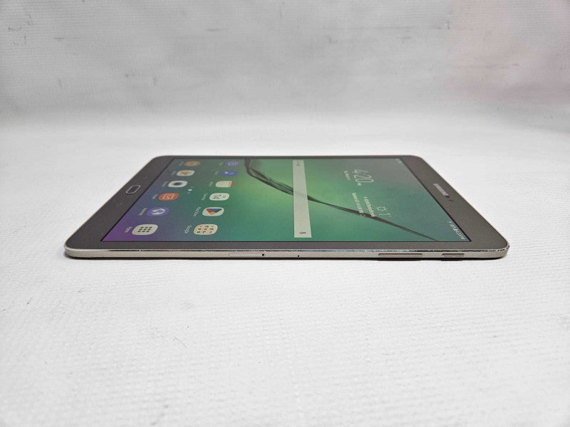 Samsung Galaxy Tab S2 32GB Wi-Fi 9.7\\" TABLET **READ** )