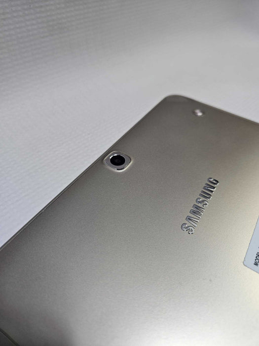 Samsung Galaxy Tab S2 32GB Wi-Fi 9.7\\" TABLET **READ** )
