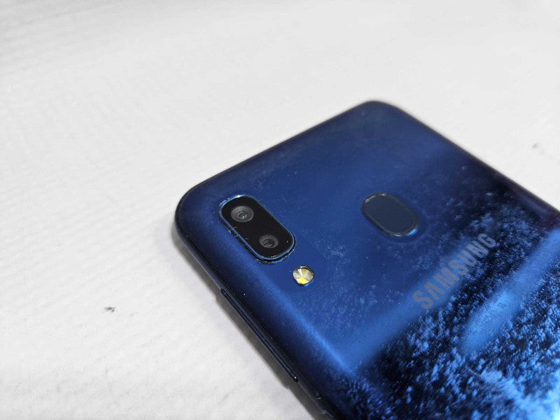 Samsung A20 32 GB 3 GB RAM-Blue )
