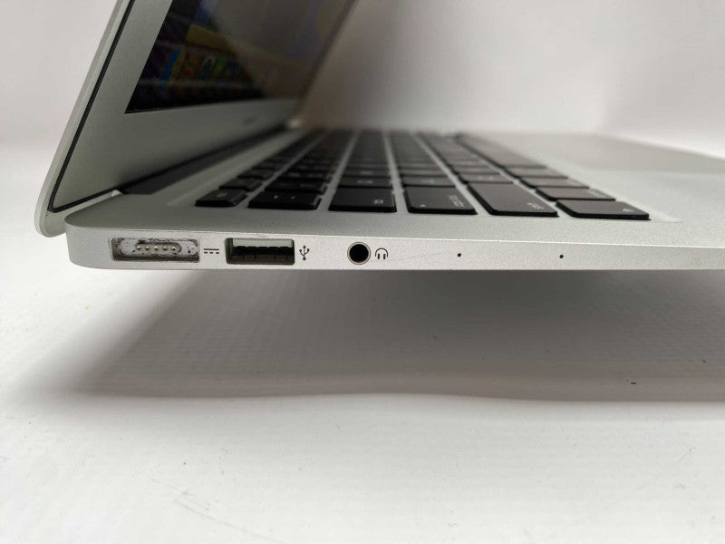 2017 13-inch MacBook Air with i7 CPU 8GB RAM & 250GB Storage  -