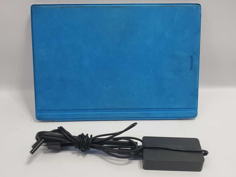 Microsoft Surface Pro 4 (1724) i5-6300U 4GB RAM 128GB Storage |