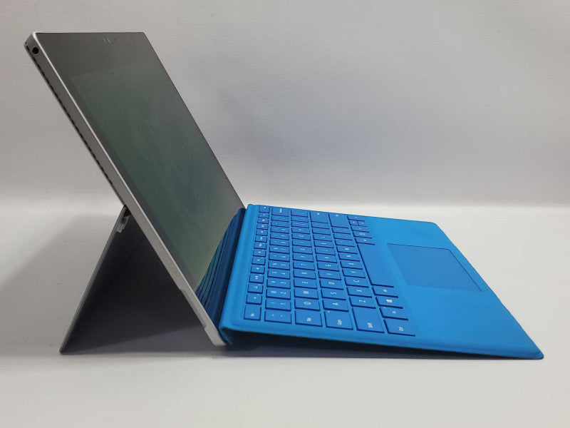 Microsoft Surface Pro 4 (1724) i5-6300U 4GB RAM 128GB Storage |