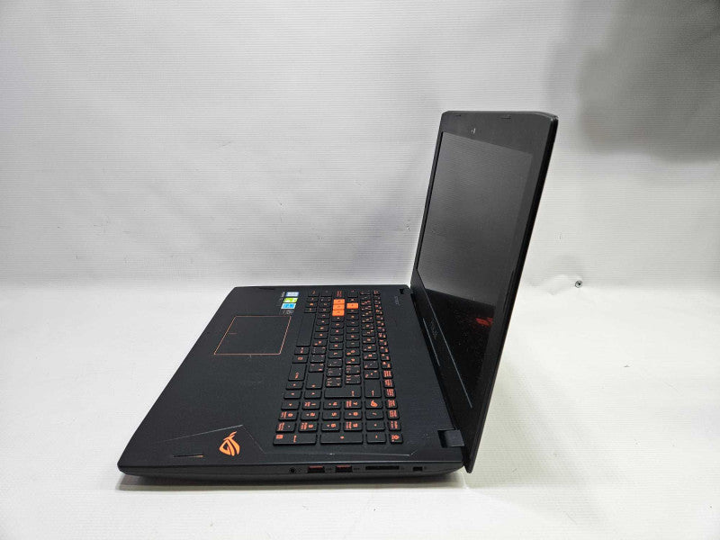 Asus Strix GL502VS i7-6700HQ 32GB RAM 1TB HDD 500GB SSD GTX 1070 **READ** )