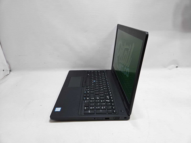 Dell Precision 3520 i7-7820HQ @ 2.90GHz 24GB RAM 250GB SSD )
