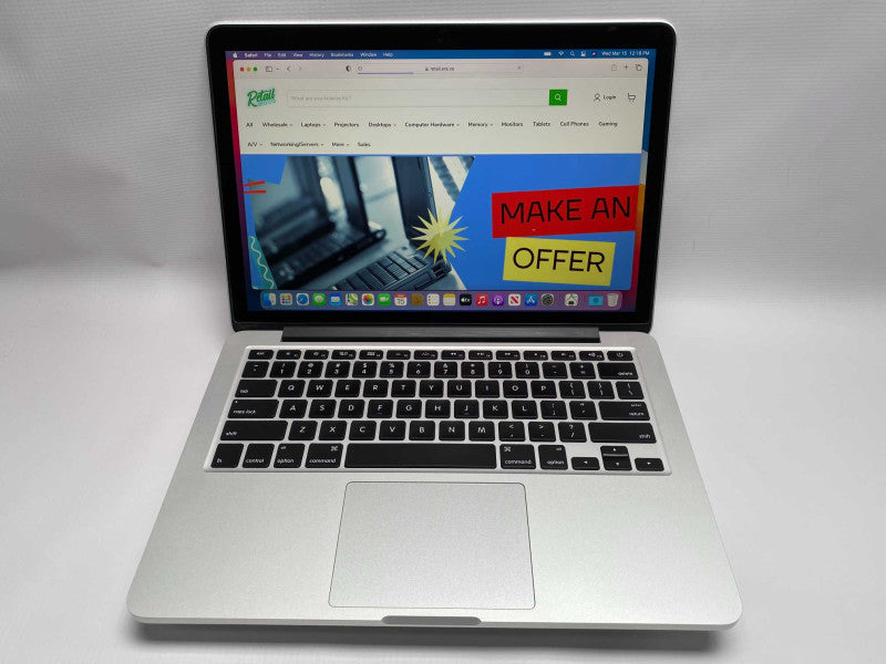 Late 2013 MacBook Pro 13-inch with i7 CPU 8G BRAM & 250GB Storage  -