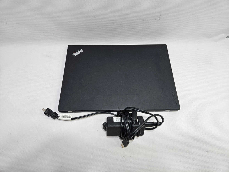 Lenovo Thinkpad T470 i7-6600U 16GB RAM 250GB SSD **READ** )