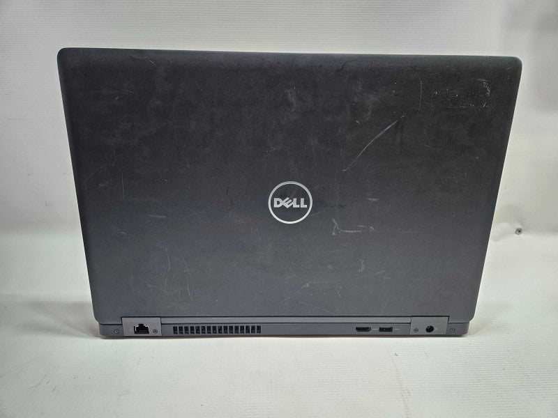 Dell Precision 3520 i7-7820HQ 16GB RAM 250GB SSD Quadro M620 GPU )