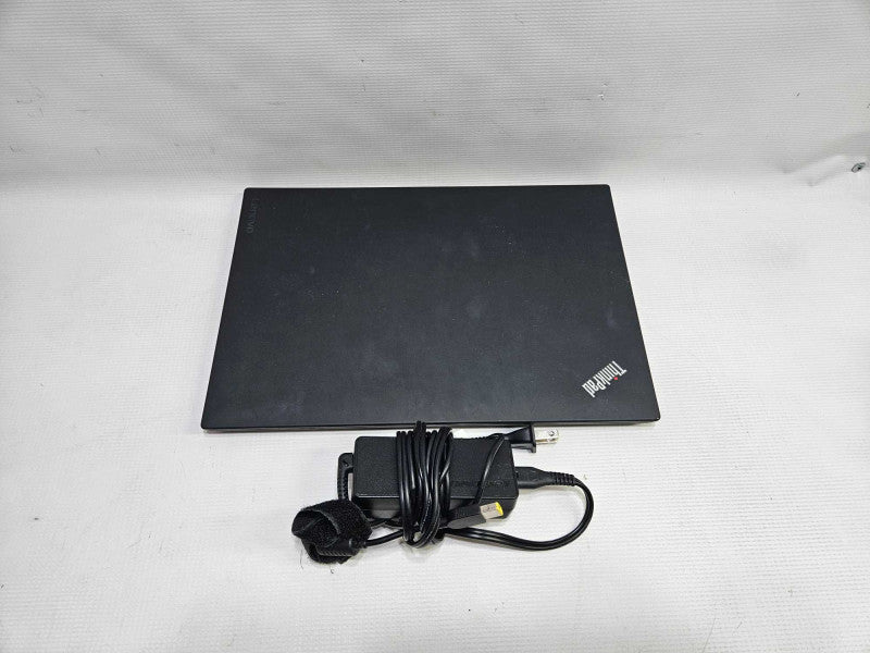 Lenovo Thinkpad T470 i5-6300U 8GB RAM 500 GB SSD **READ** )