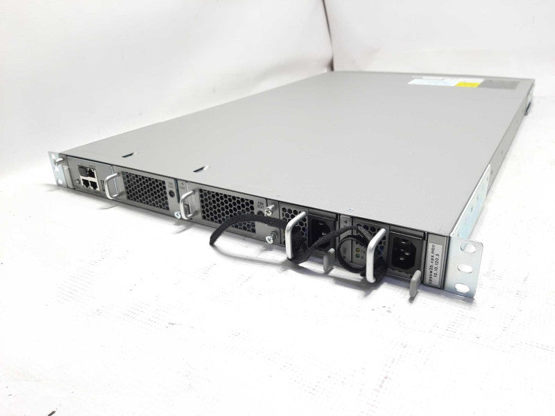 Cisco Nexus 5500 N5K-C5548P, N5K-5548UP $