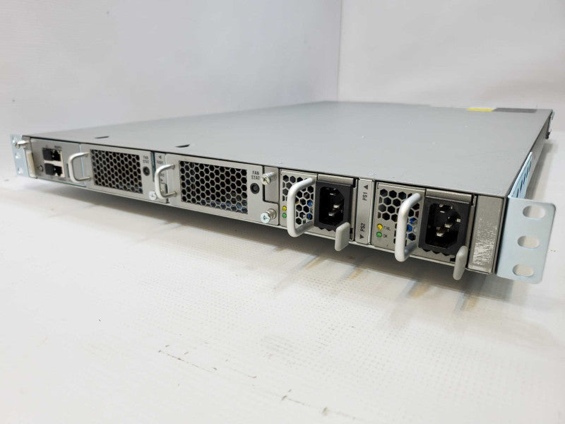 Cisco N5K-C5548UP N5K-C5548P 32 Port 10GB Fiber Switch (