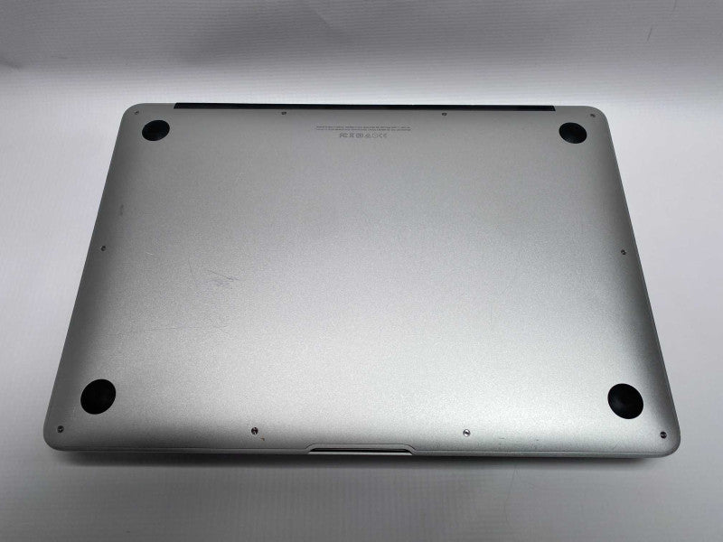 Early 2015 MacBook Air 13-inch with i5 CPU 8GB RAM & 128GB Storage  -