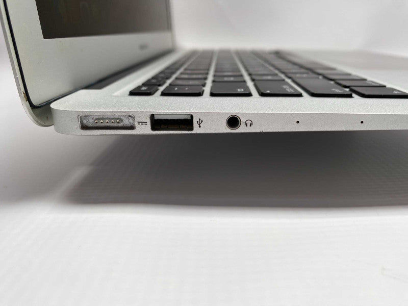 Early 2014 MacBook Air 13-inch with i5 CPU 4GB RAM & 480GB Storage  -