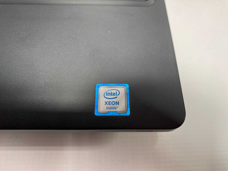 DELL Precision 3520 with Intel XEON E3-1505M v6 CPU 16GB RAM & 512GB SSD READ -