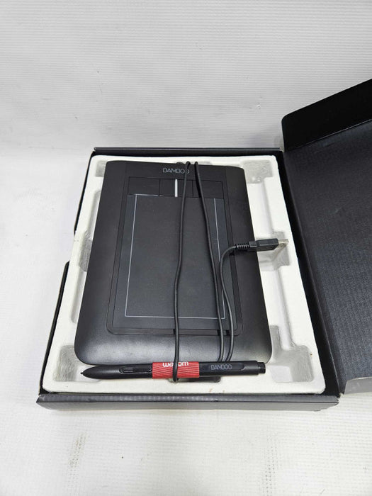 Wacom Bamboo Pen & Touch Graphic Tablet/Signature Pad Model-Used )
