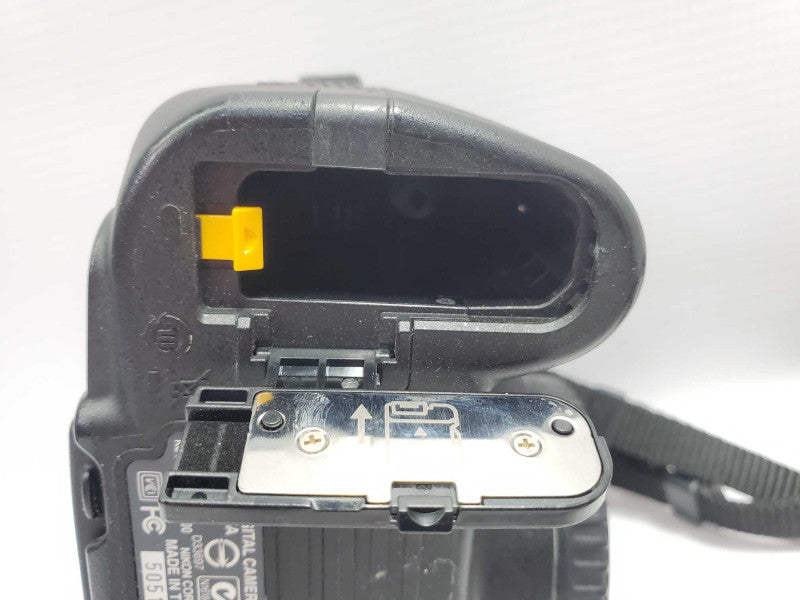 Nikon D5100 DLSR Camera Body (AS-IS) |