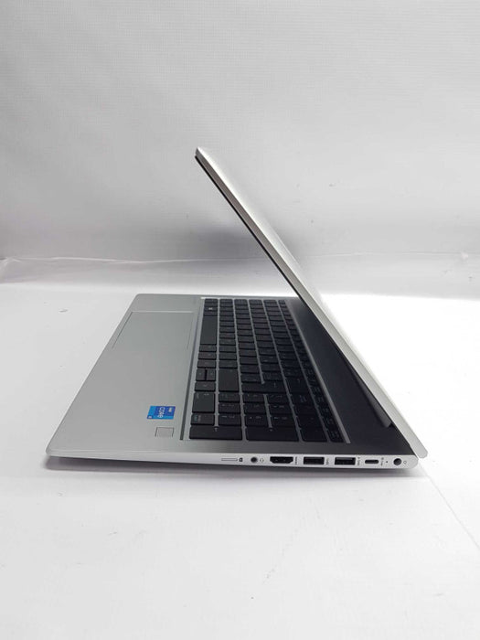 HP ProBook 650 G8 i5-1135G7 @ 2.40ghz / 8gb ram / 256gb SSD / READ #