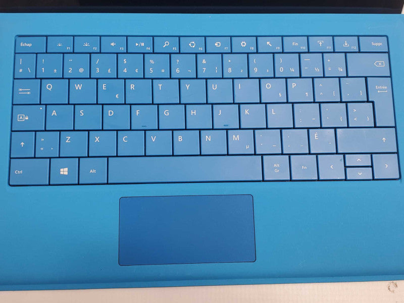 Microsoft Surface Pro 4 (1724) i5-6300U 8GB RAM 256GB Storage (READ) |