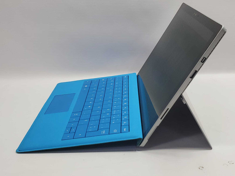 Microsoft Surface Pro 4 (1724) i5-6300U 8GB RAM 256GB Storage (READ) |