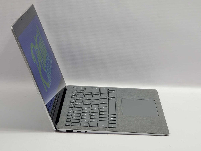 Microsoft Surface Laptop 3 (1867) i5-1035G7 8GB RAM 256GB Storage |