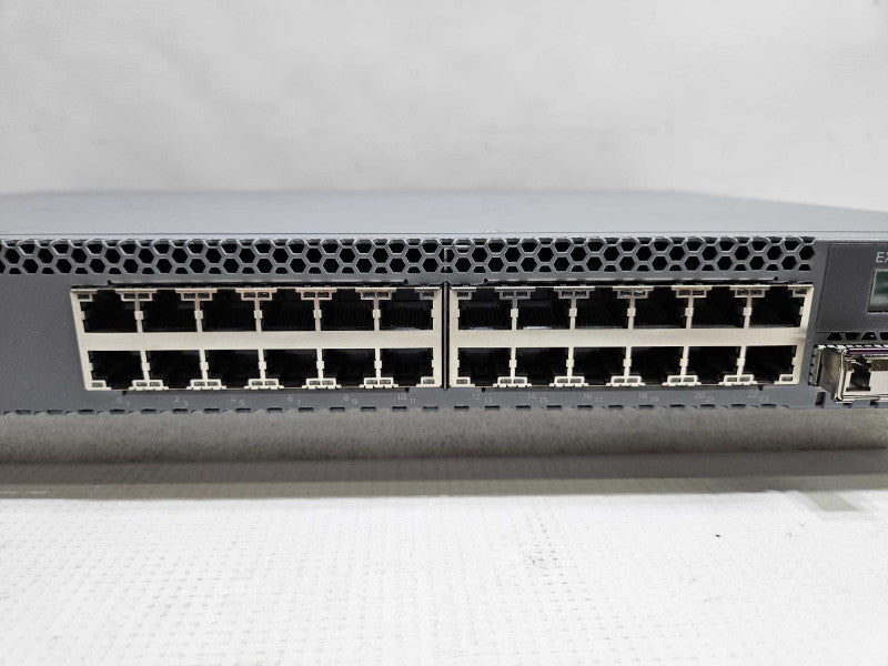 Juniper Networks EX3300-24T Gig Switch Rev.D )