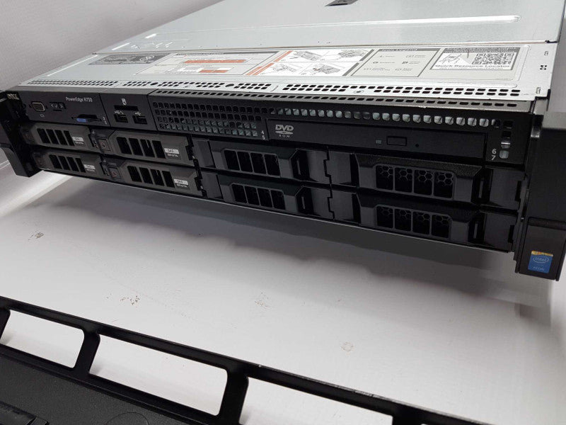 Dell Poweredge R730 2x Xeon E5-2640 V3 @ 2.60ghz / 32gb ram / H730 mini Raid #