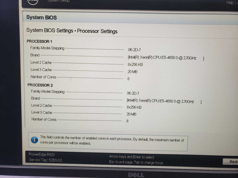 Dell PowerEdge R820 4x Xeon E5-4650 0 @ 2.70GHz 320 GB RAM 2x PSU )