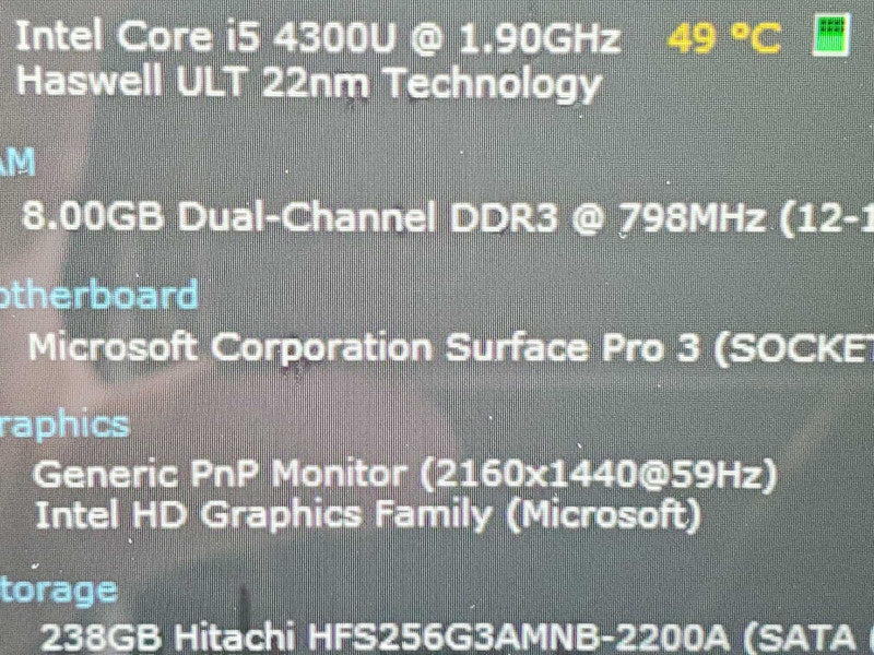Microsoft Surface Pro 3 (1631) i5-4300U 8GB RAM 256GB Storage |