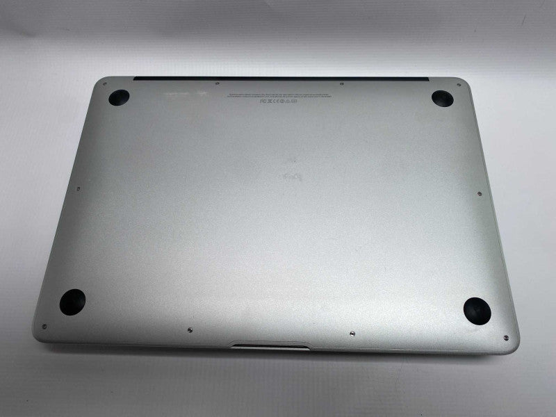 Early 2014 13-inch MacBook Air with i5 CPU 4GB RAM & 128GB Storage   -