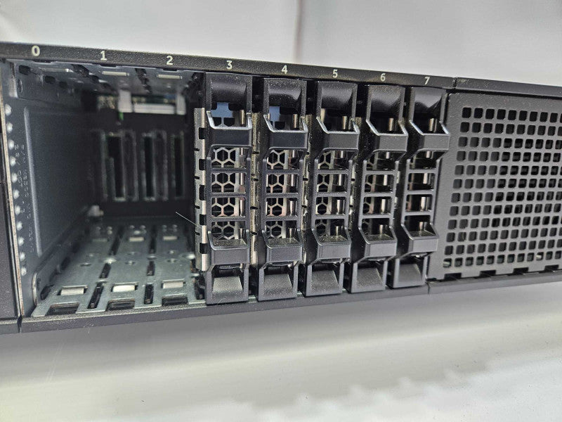 Dell PowerEdge R820 4x Xeon E5-4650 0 @ 2.70GHz 384GB RAM 2x PSU Perc )
