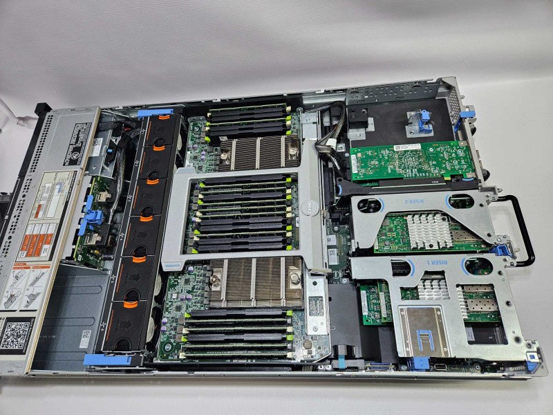Dell PowerEdge R820 4x Xeon E5-4650 0 @ 2.70GHz 384GB RAM 2x PSU Perc )