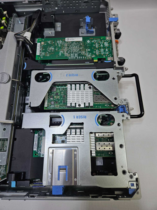 Dell PowerEdge R820 4x Xeon E5-4650 0 @ 2.70GHz 384GB RAM 2x PSU Perc )
