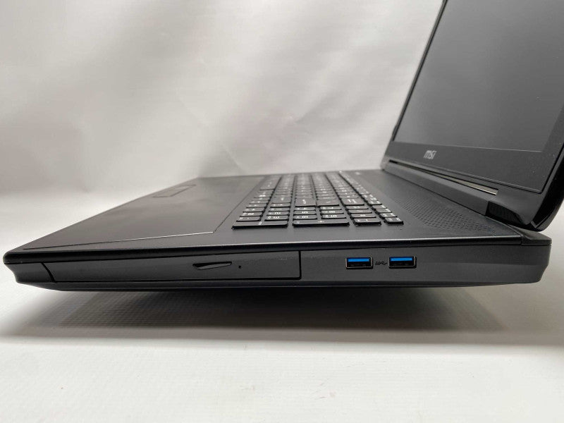 17\\" MSI GT72 2QE with i7-5700HQ CPU 32GB RAM & 512GB SSD Storage READ -