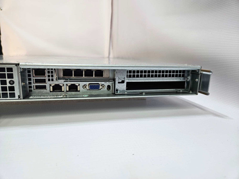 SuperMicro 118-18 Server 2x Xeon E5-2650 v2 @ 2.60GHz 196 GB RAM 1x PSU )