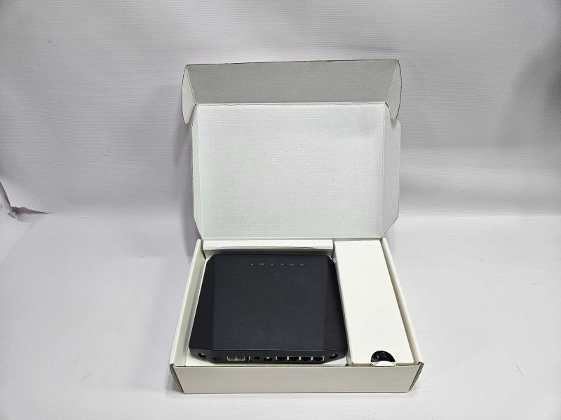 ZTE MF288 LTE Turbo Hub Unlocked AWS GSM 4G LTE Home / RV Router Battery 3000 )
