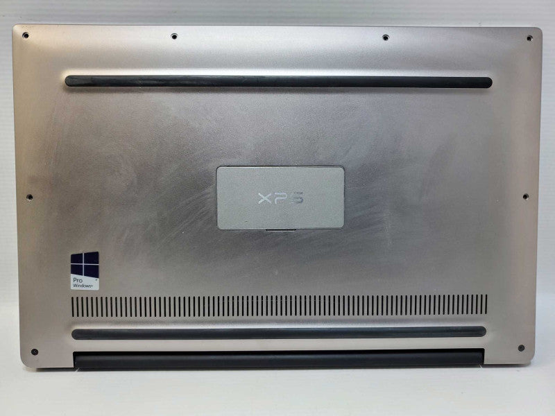 Dell XPS P54G 13.3\\" Core i5-7200U @ 2.5GHz 8GB DDR3 500GB NVME (