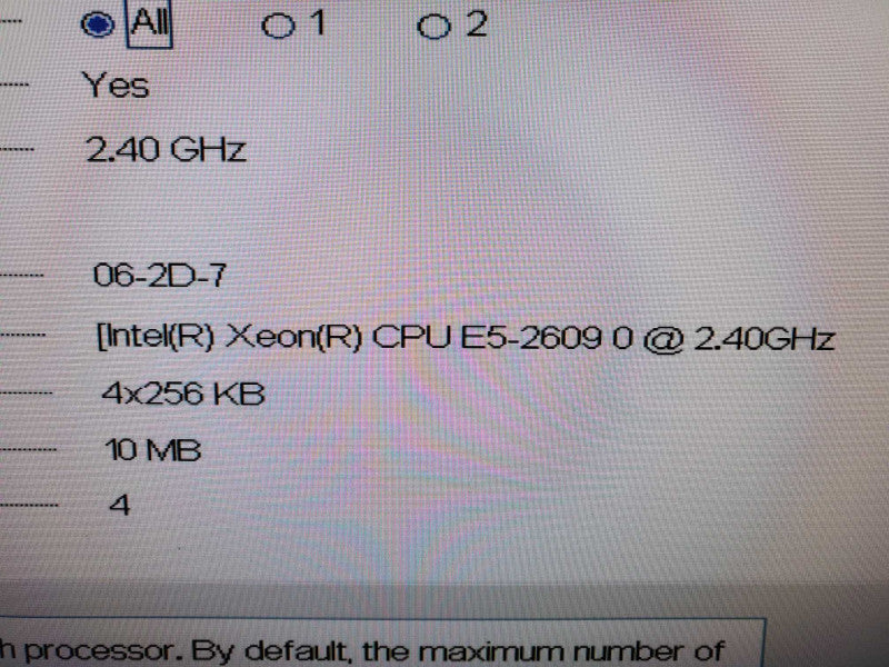 Dell PE R720 1x Xeon E5-2609 2.4GHz QC/32GB ECC - H710 Mini, NO HDDs 8x3.5\\"~