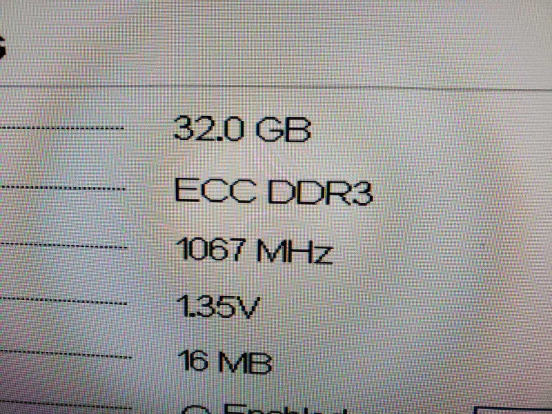 Dell PE R720 1x Xeon E5-2609 2.4GHz QC/32GB ECC - H710 Mini, NO HDDs 8x3.5\\"~